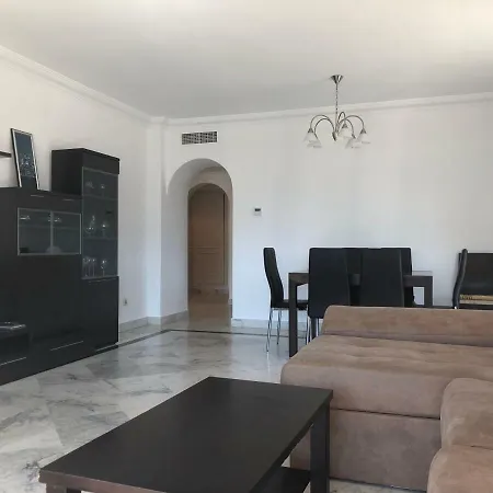 Apartment Marina Banus